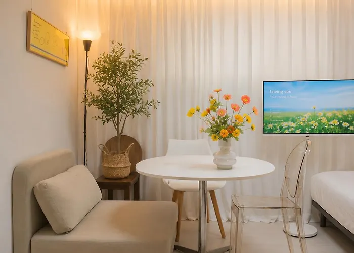 Hello Hongdae Bed & Breakfast 3*