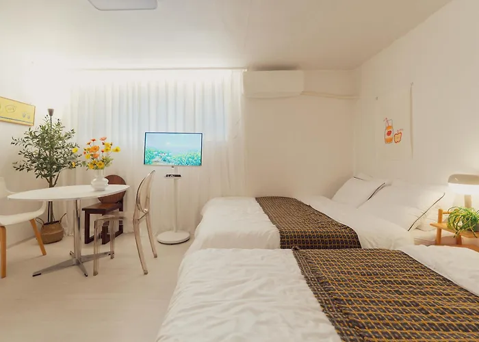 Hello Hongdae Bed & Breakfast 3*